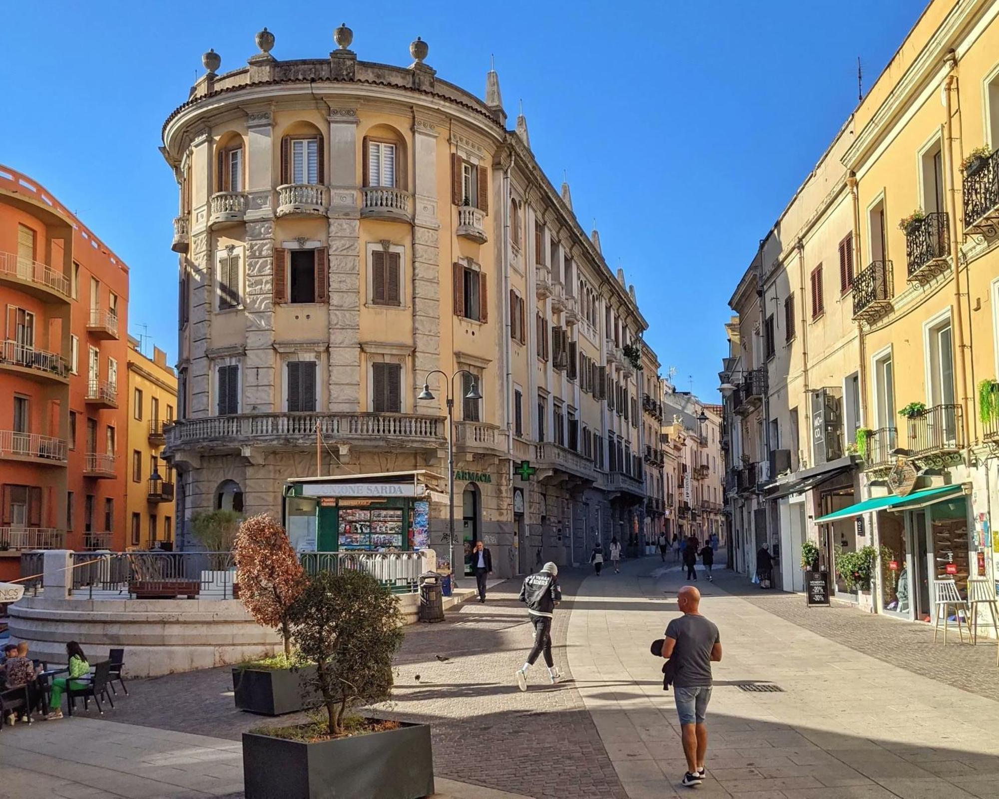 Pley Cagliari Boutique Rooms Ngoại thất bức ảnh